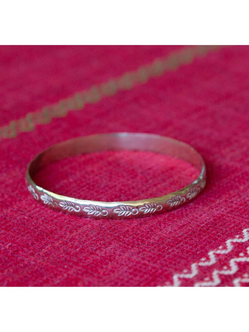 Vintage Navajo Sterling Silver bangle bracelet, signed